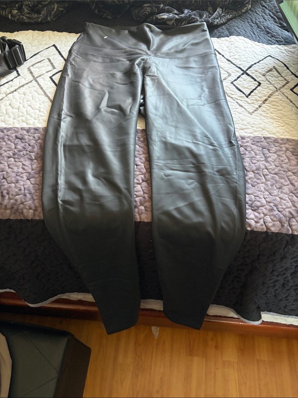Women's Black Leggings - Brand Unknown